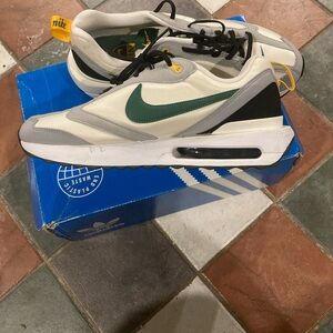 Nike Men's White and Green Sneakers with Gray Accents